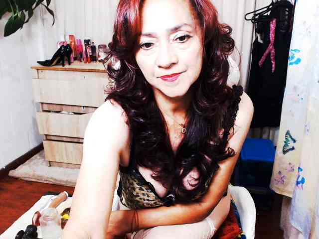 dalila-milf webcam