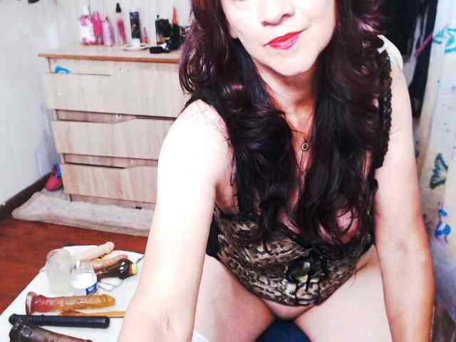 dalila-milf webcam