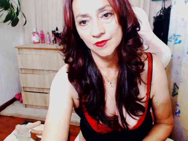 dalila-milf webcam