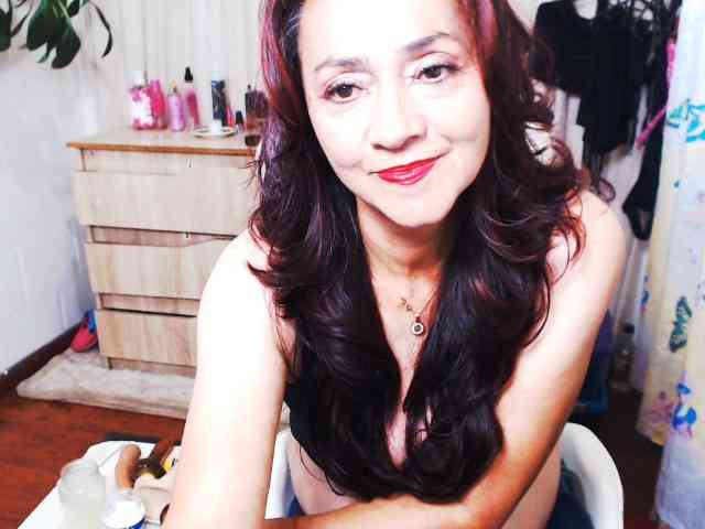 dalila-milf webcam