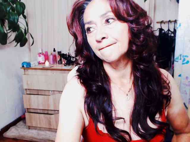 dalila-milf webcam