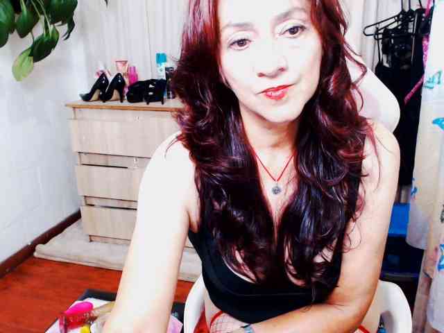 dalila-milf webcam
