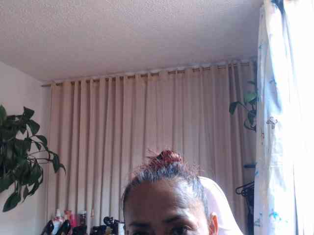 dalila-milf webcam