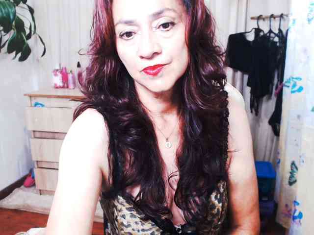 dalila-milf webcam