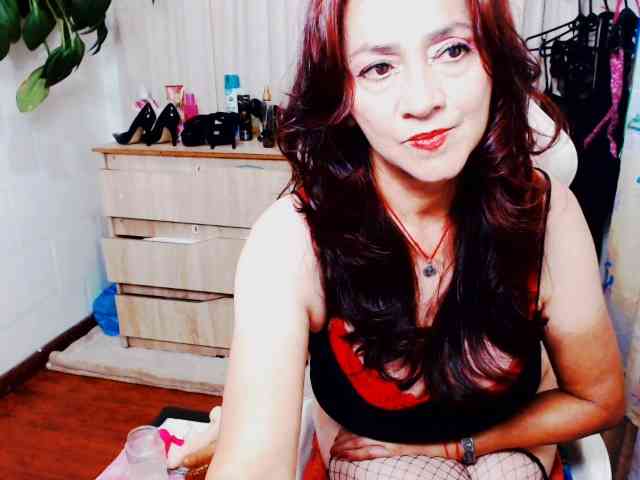 dalila-milf webcam