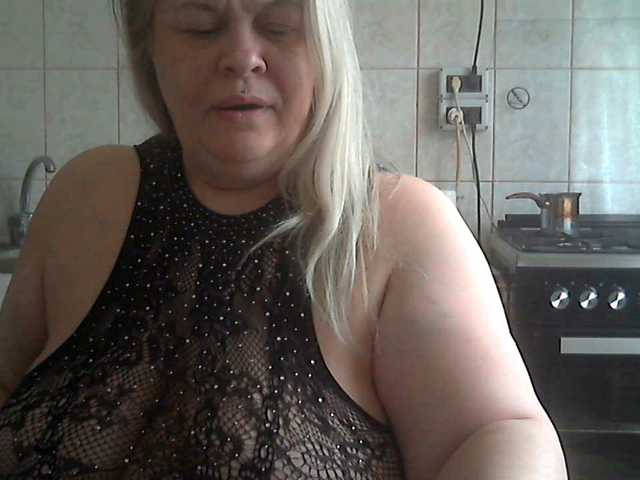 AriannaMilf's BongaCams show and profile