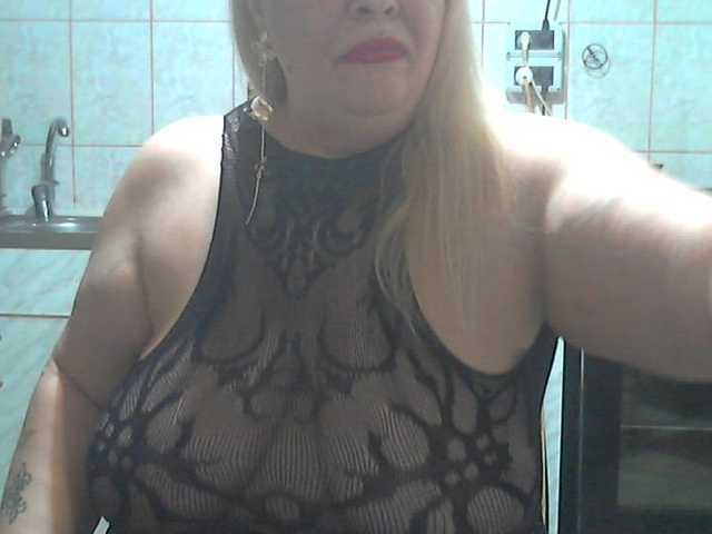 AriannaMilf live cam on BongaCams