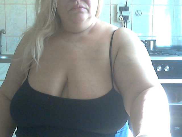 AriannaMilf live cam on BongaCams