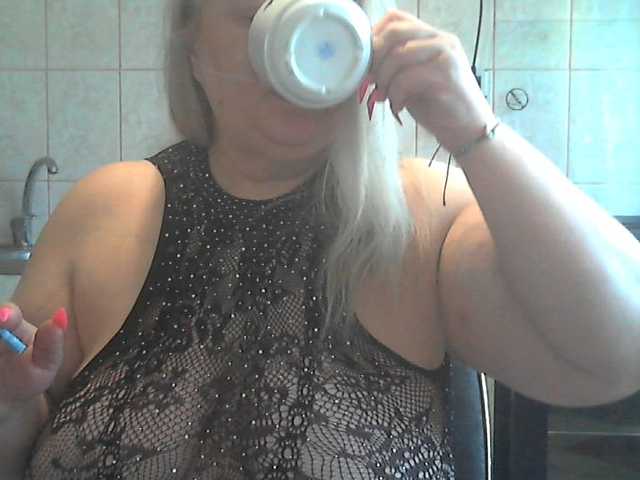 AriannaMilf's BongaCams show and profile