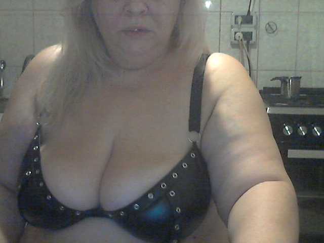 AriannaMilf live cam on BongaCams