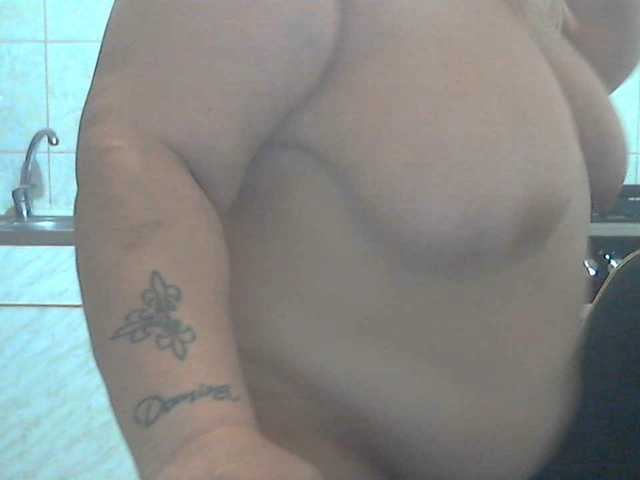 AriannaMilf live cam preview