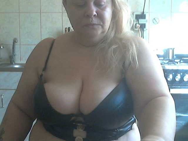 AriannaMilf live cam preview