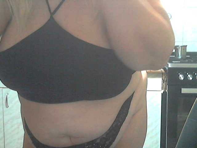 AriannaMilf live cam preview
