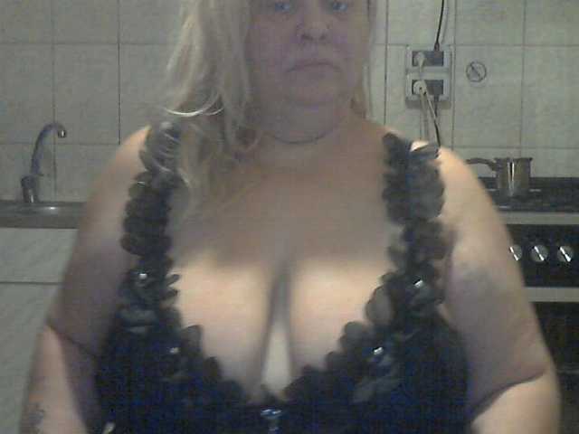 AriannaMilf live cam on BongaCams
