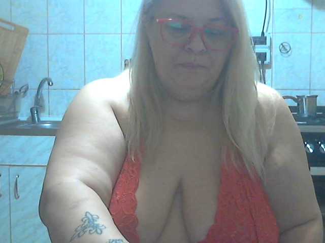 AriannaMilf live cam on BongaCams