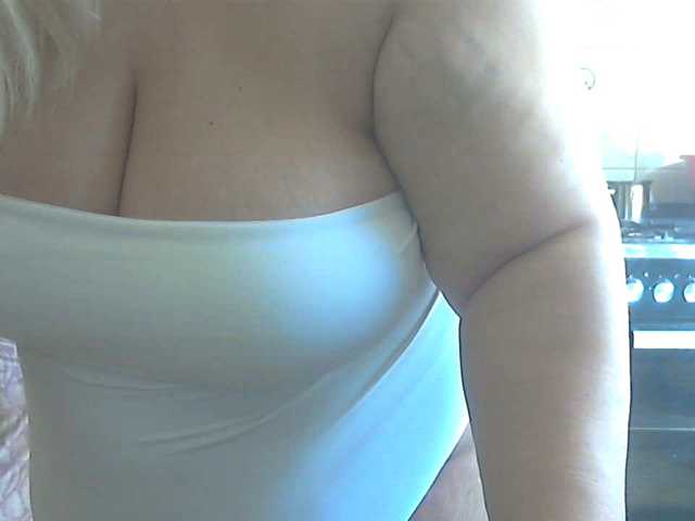 AriannaMilf live cam on BongaCams