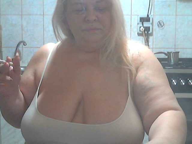 AriannaMilf live cam preview