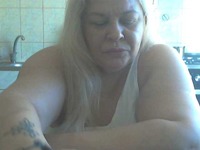 AriannaMilf live cam preview