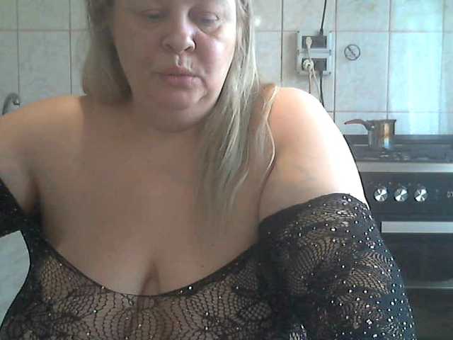 AriannaMilf's BongaCams show and profile