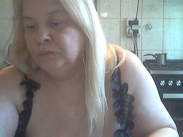 AriannaMilf, en vivo ahora en BongaCams