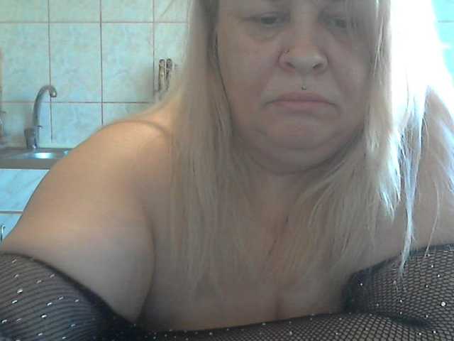 AriannaMilf live cam on BongaCams