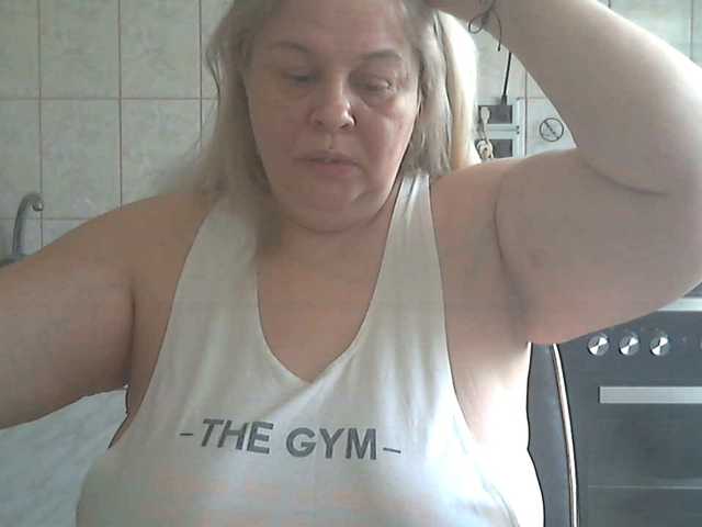 AriannaMilf's BongaCams show and profile