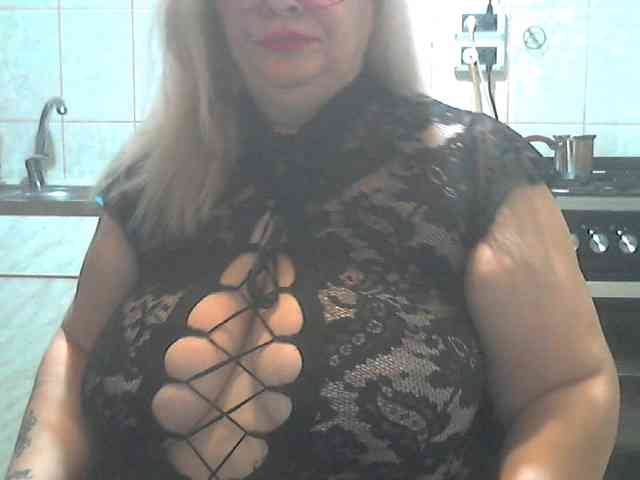 AriannaMilf webcam