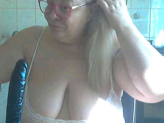 AriannaMilf webcam
