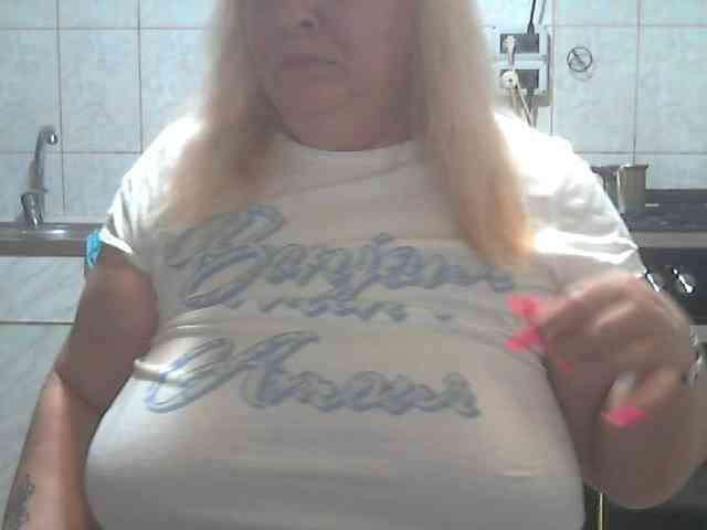 AriannaMilf webcam