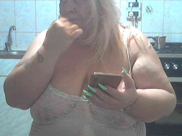 AriannaMilf webcam