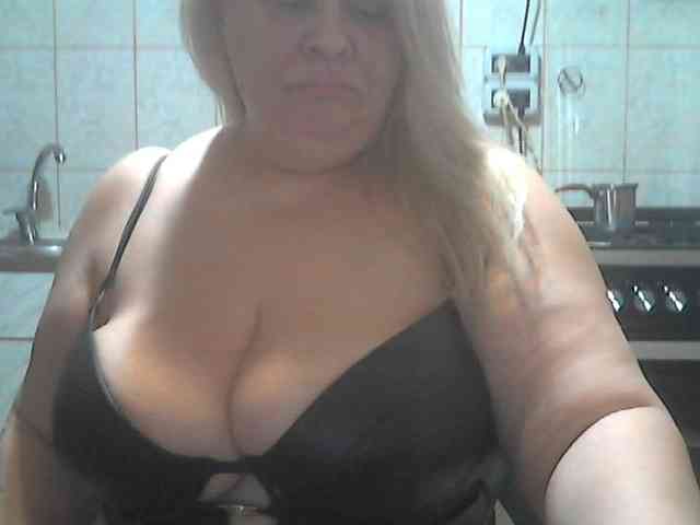 AriannaMilf webcam
