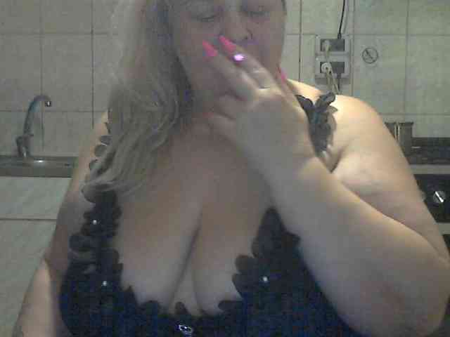 AriannaMilf webcam