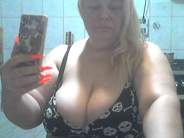 AriannaMilf webcam