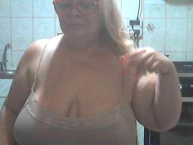 AriannaMilf webcam