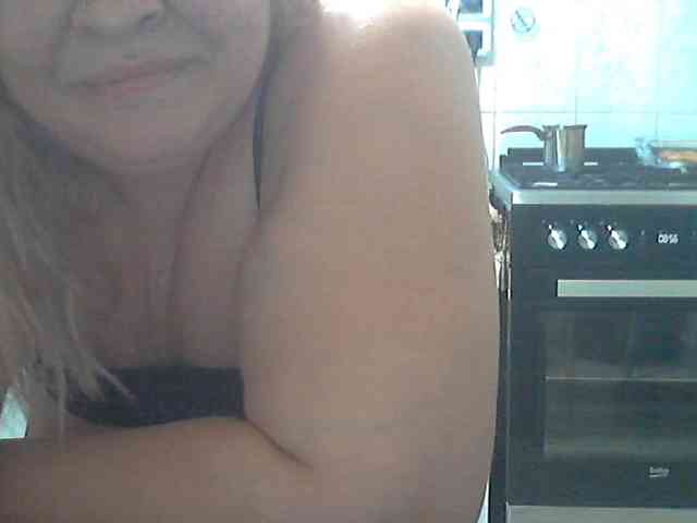 AriannaMilf webcam