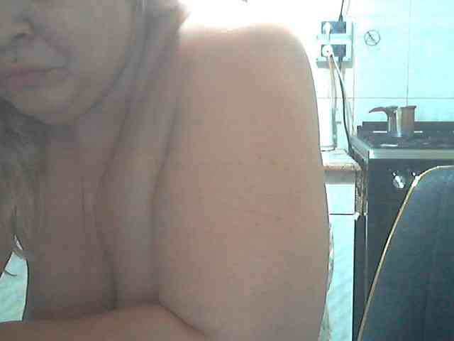 AriannaMilf webcam