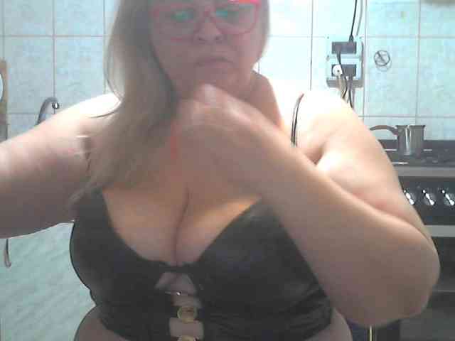 AriannaMilf webcam