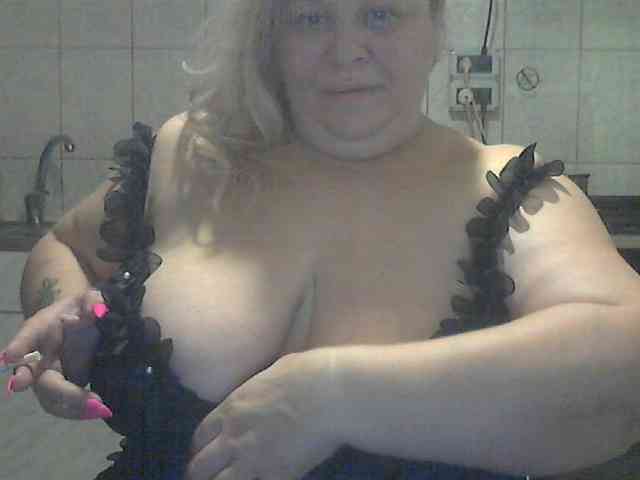 AriannaMilf webcam