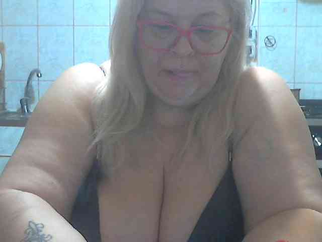 AriannaMilf webcam