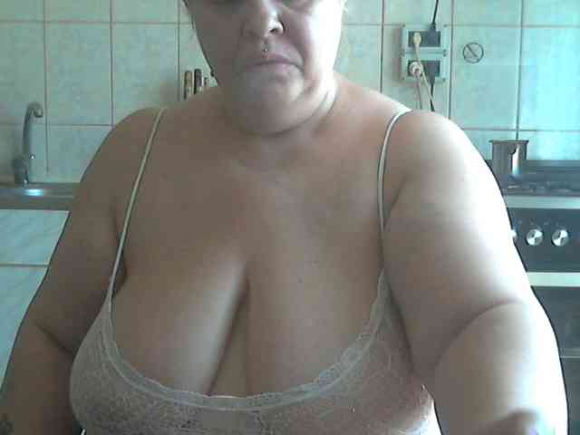 AriannaMilf webcam