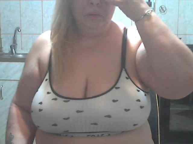 AriannaMilf webcam
