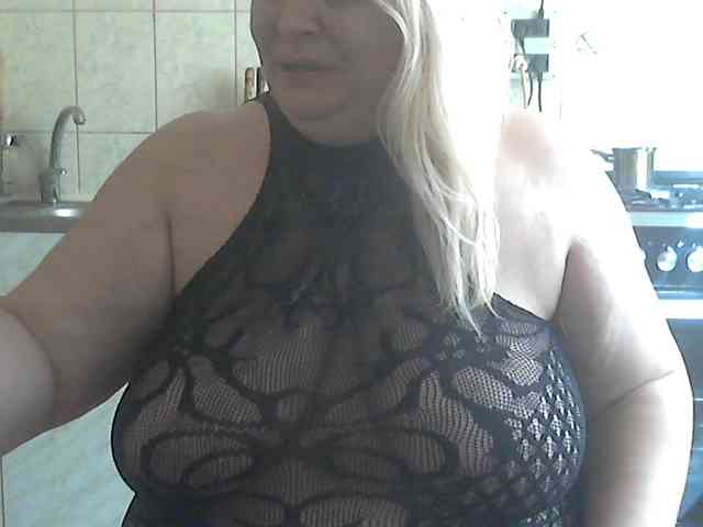 AriannaMilf webcam