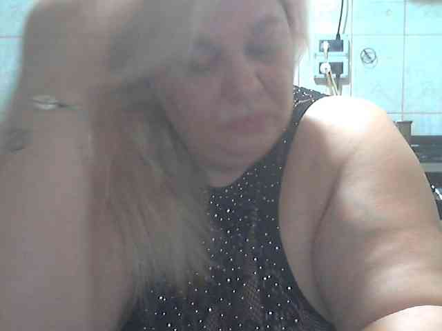 AriannaMilf webcam