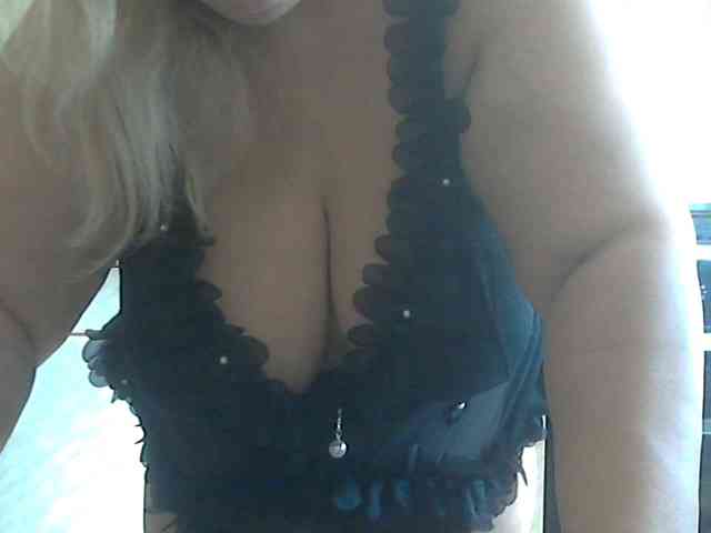 AriannaMilf webcam