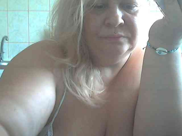 AriannaMilf webcam