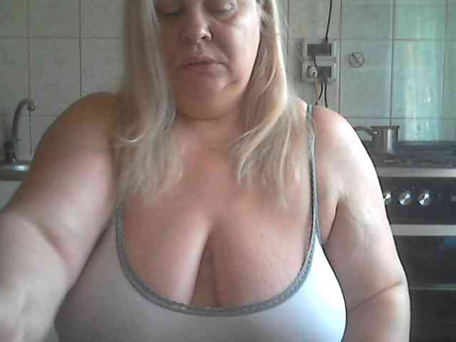 AriannaMilf webcam