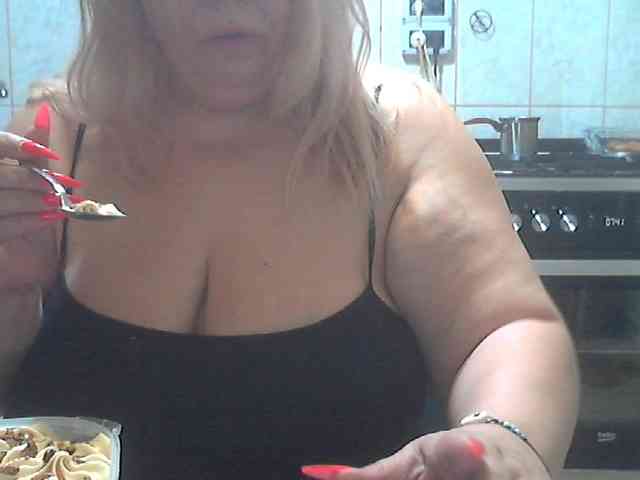 AriannaMilf webcam