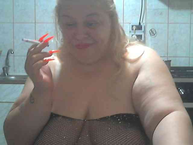 AriannaMilf webcam