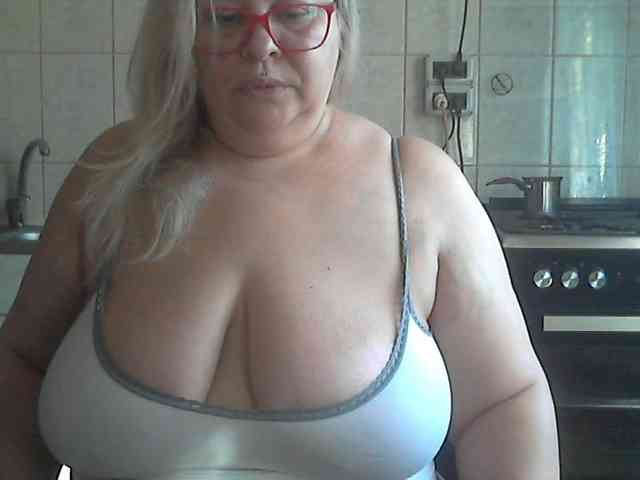 AriannaMilf webcam