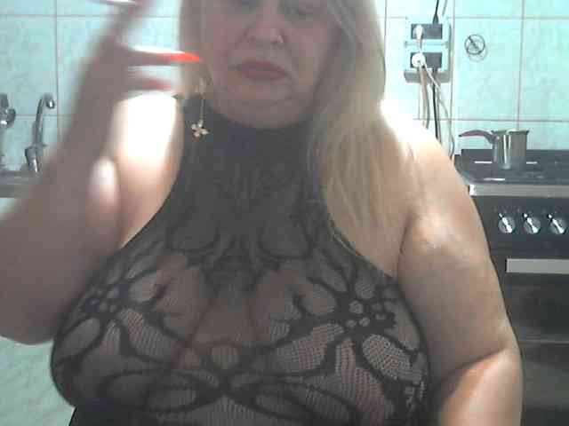 AriannaMilf webcam